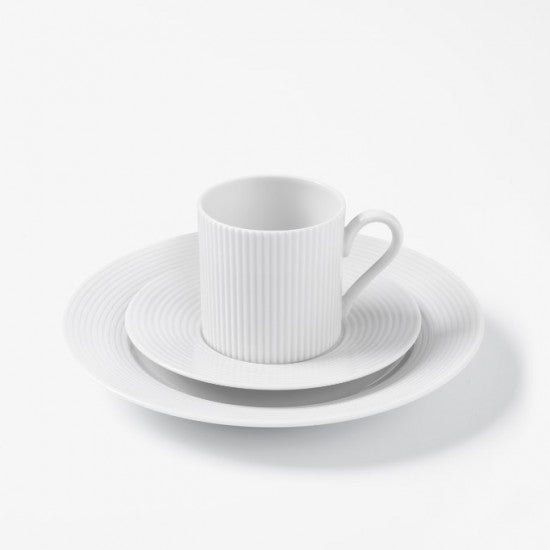augarten-kaffeetasse-pliss-e-wei-es-biskuitporzellan-mit-plissiertem-rand-form-s image 3