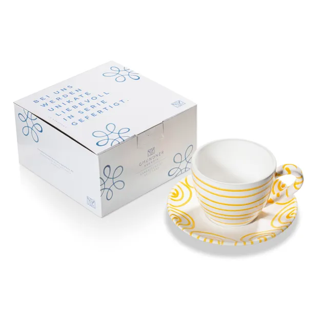 gmundner-keramik-gelbgeflammt-teetasse-maxima-mit-unterteller-im-geschenkkarton image 1