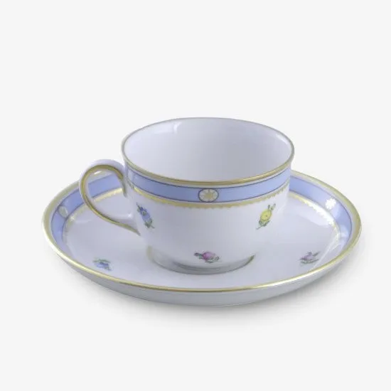 augarten-schubert-espressotasse-streublumen-dekor-mit-hellblauem-band-und-golden image 1