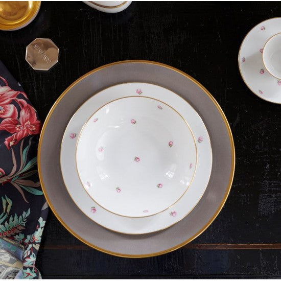 augarten-teetasse-schubert-rosenstreudekor-wiener-manufakturporzellan image 2