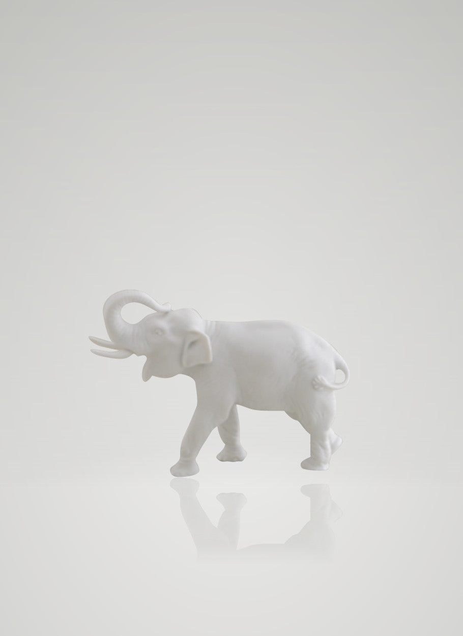 augarten-elefant-stehend-wiener-porzellanfigur-schubert image 1