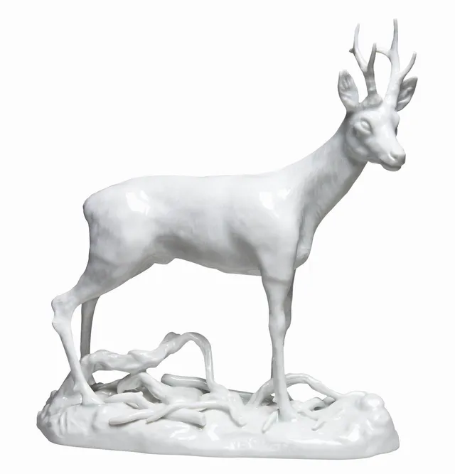 augarten-porzellanfigur-rehbock-handgefertigte-wiener-manufakturfigur image 1