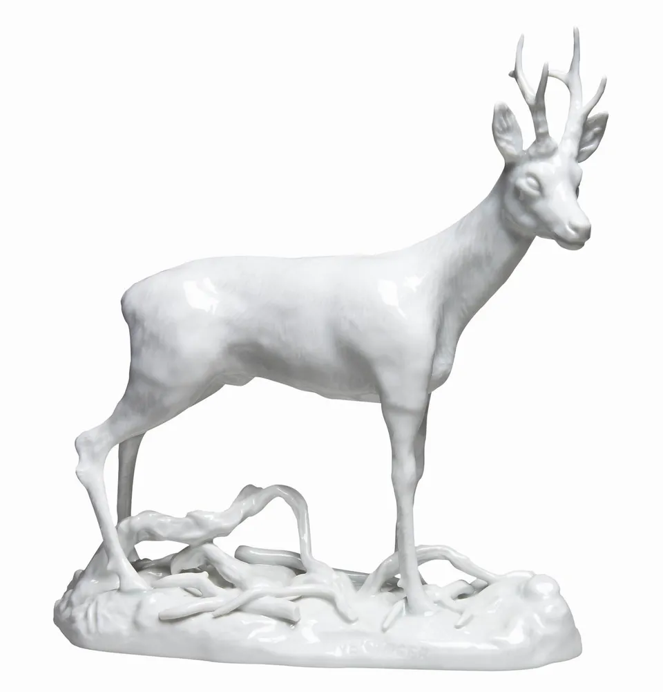augarten-porzellanfigur-rehbock-handgefertigte-wiener-manufakturfigur image 1