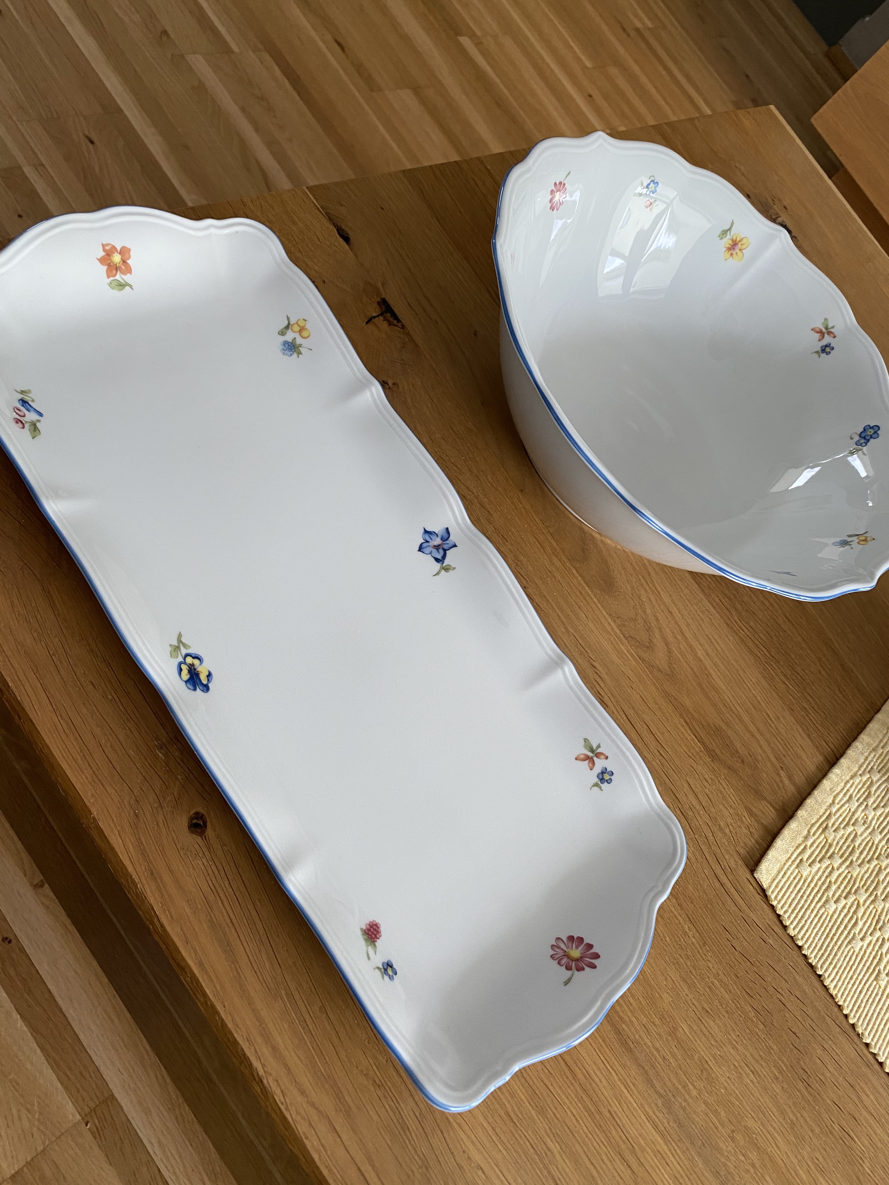 Tafel und Kaffee in einem