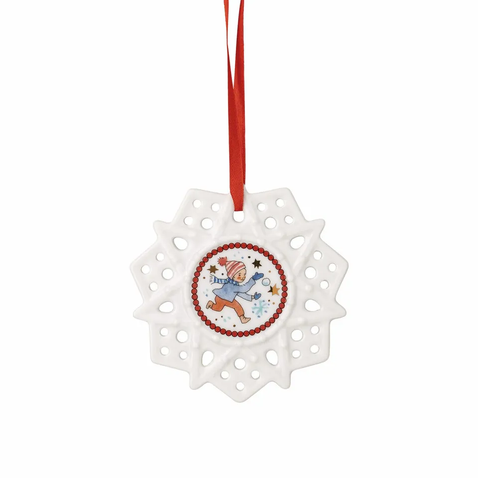 hutschenreuther-sammelkollektion-2025-weihnachtsspiele-schmuckstern-junge-7-5-cm image 1