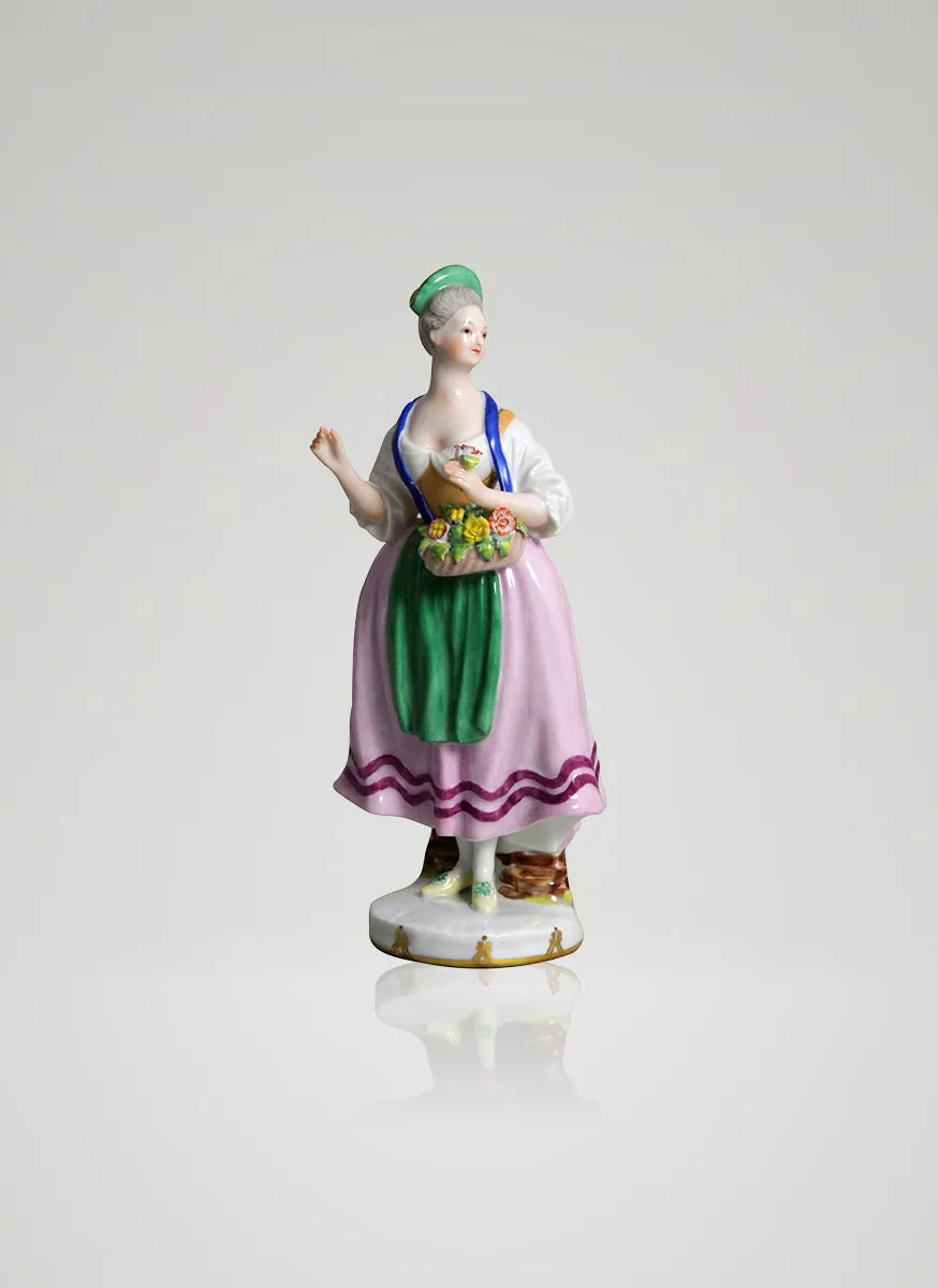 augarten-blumenverk-uferin-alt-wiener-porzellanfigur-reich-verziert image 1